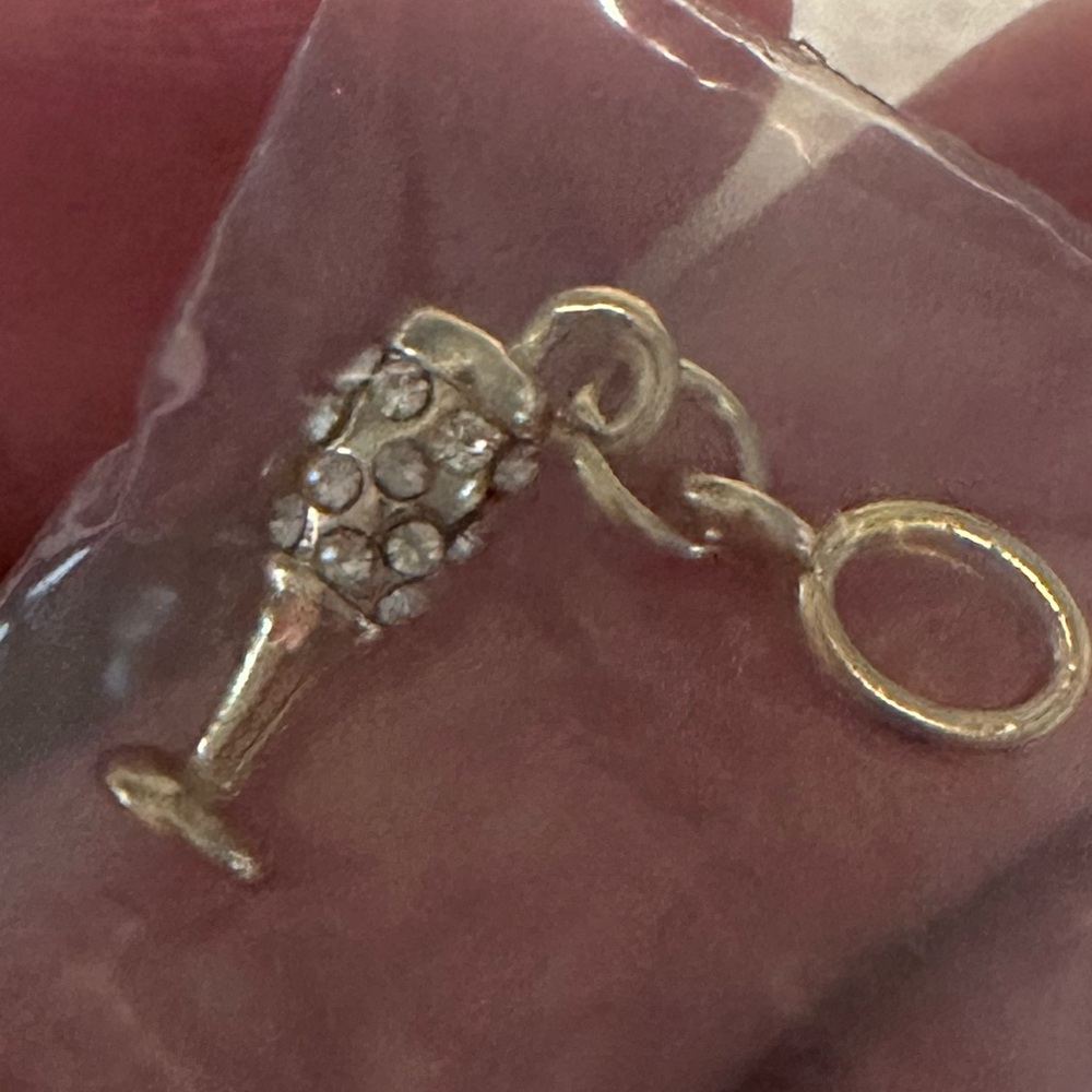 NEW WINE / CHAMPAGNE GLASS CHARM. MUST BE BUNDLED
